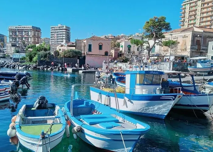 Casastazionepicanello * Catania